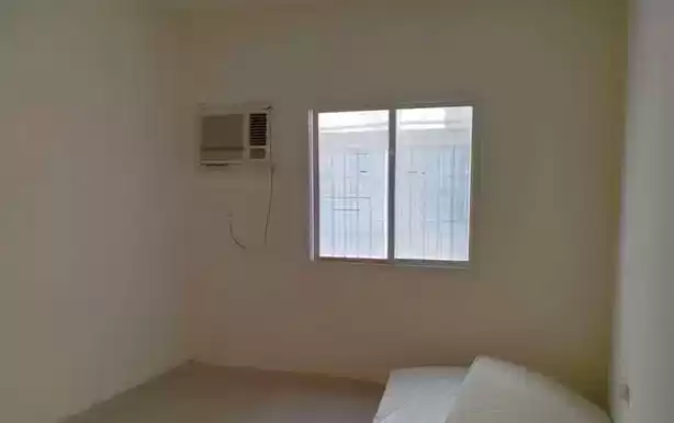 Wohn Klaar eigendom 7+ Schlafzimmer U/F Arbeitslager  zu vermieten in Doha #7503 - 1  image 